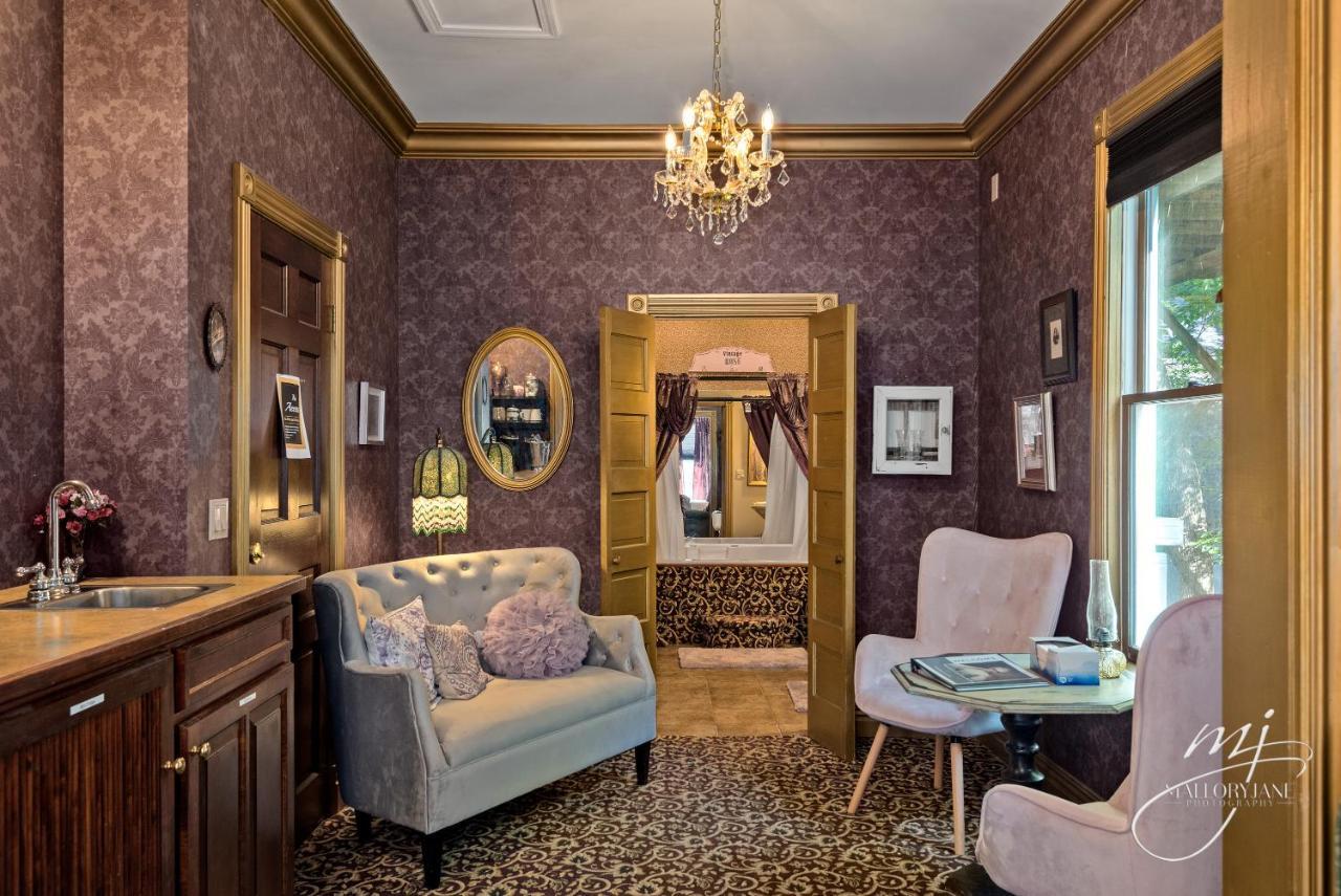 The 1883 Peabody House Bed & Breakfast Eureka Springs Exterior photo