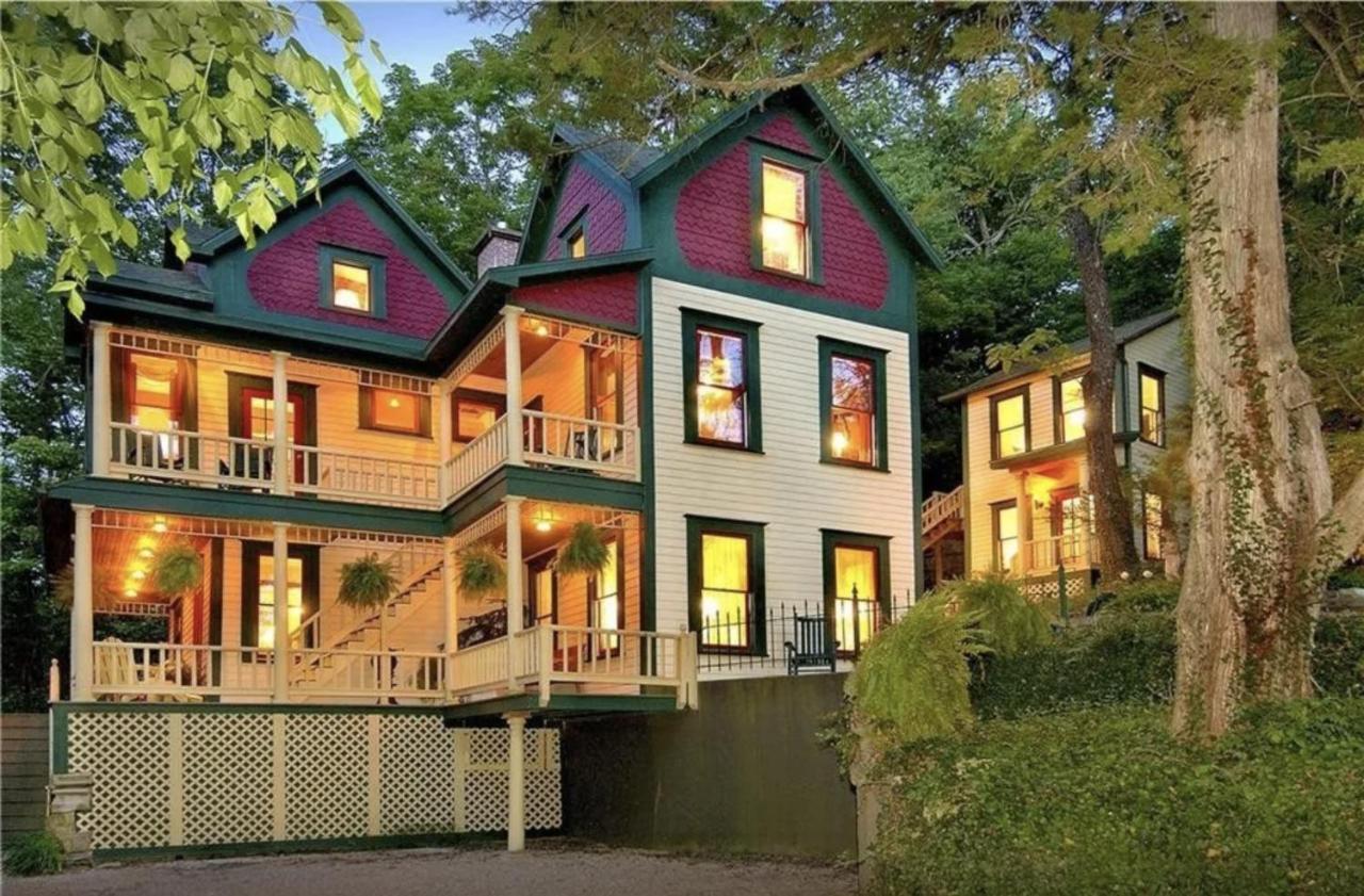The 1883 Peabody House Bed & Breakfast Eureka Springs Exterior photo