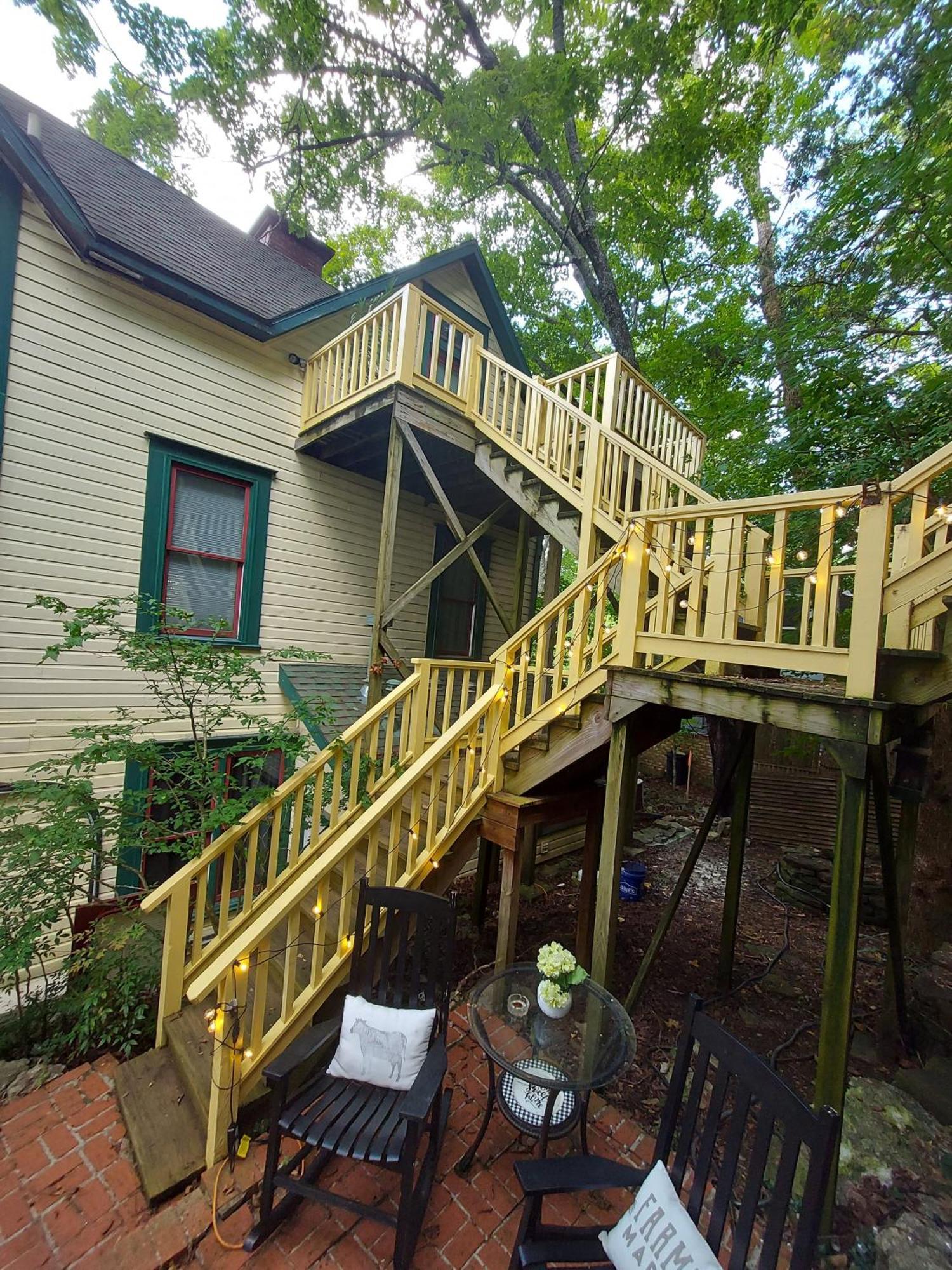 The 1883 Peabody House Bed & Breakfast Eureka Springs Exterior photo